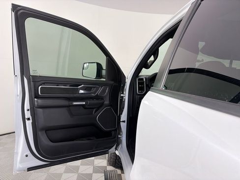 Used 2019 RAM 1500 Laramie image 10