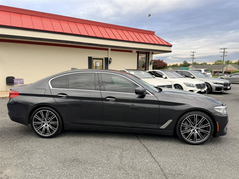 Used 2017 BMW 540i RWD image 4