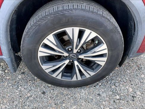Certified 2023 Nissan Rogue SV FWD image 7