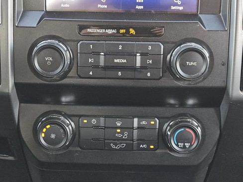 Used 2020 Ford F150 XLT image 17