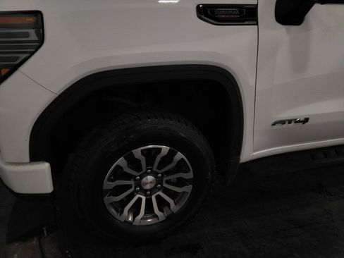 Used 2022 GMC Sierra 1500 AT4 image 42