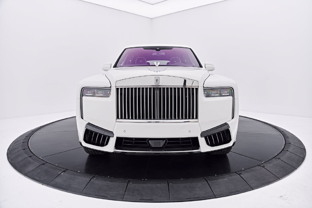 Used 2025 Rolls-Royce Cullinan AWD/4WD image 17