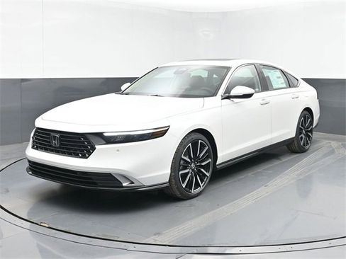 New 2025 Honda Accord Touring image 5