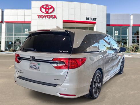 Used 2022 Honda Odyssey Elite image 7