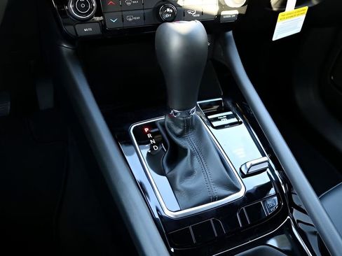 New 2026 Jeep Compass Latitude AWD/4WD image 18