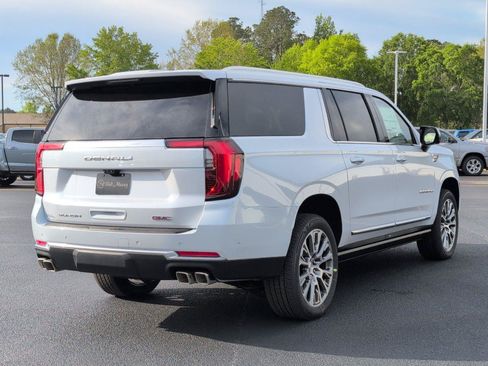 New 2026 GMC Yukon XL Denali w/ Denali Reserve Package AWD/4WD image 6