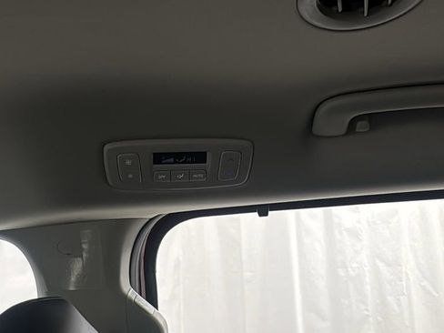 New 2026 Kia Carnival EX image 40