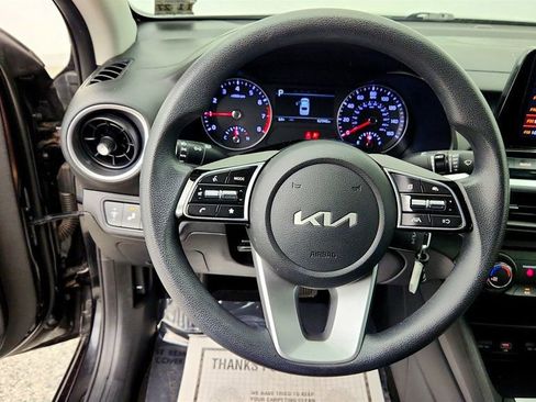 Used 2023 Kia Forte LXS w/ LXS Technology Package FWD image 13