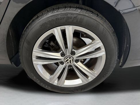 Used 2024 Volkswagen Jetta SE FWD image 7
