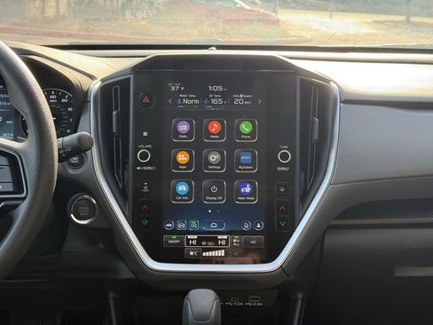 Used 2025 Subaru Crosstrek 2.0i Premium image 15