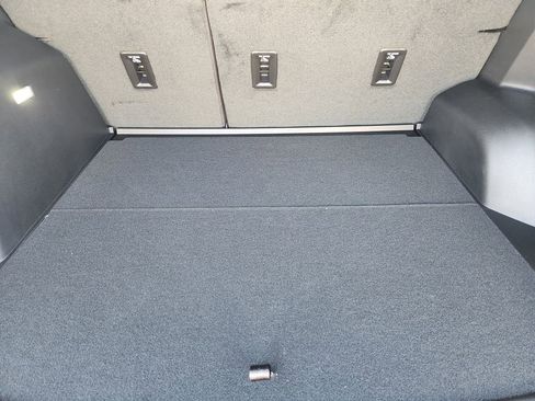 New 2026 Chevrolet Equinox LT w/ Convenience Package II image 32