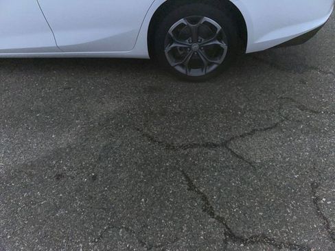 Used 2024 Chevrolet Malibu LT image 16