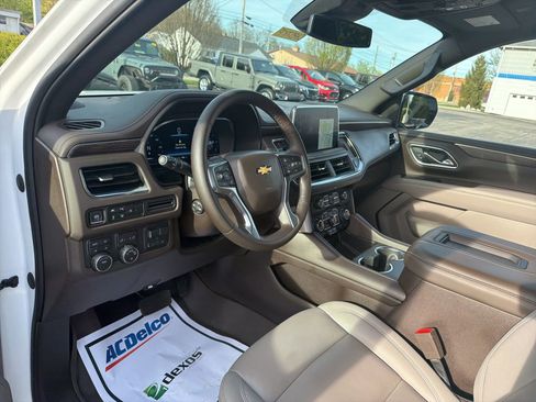 Used 2023 Chevrolet Tahoe LT w/ LT Signature Package image 10