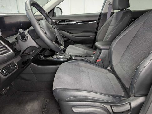 Used 2024 Kia Seltos S AWD/4WD image 4