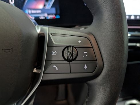 Used 2025 BMW X1 xDrive28i image 16