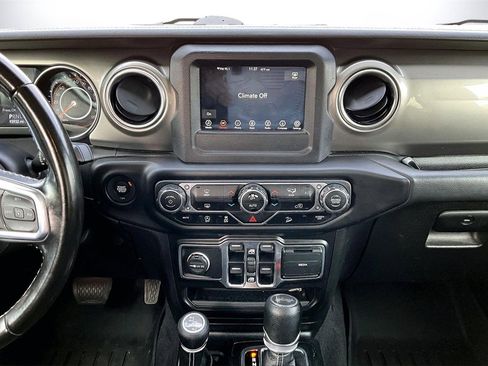 Certified 2020 Jeep Wrangler Unlimited Sahara image 11