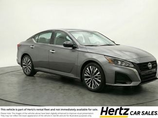 Used 2025 Nissan Altima 2.5 SV video 1