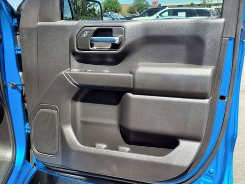 Used 2023 Chevrolet Silverado 1500 Custom image 12