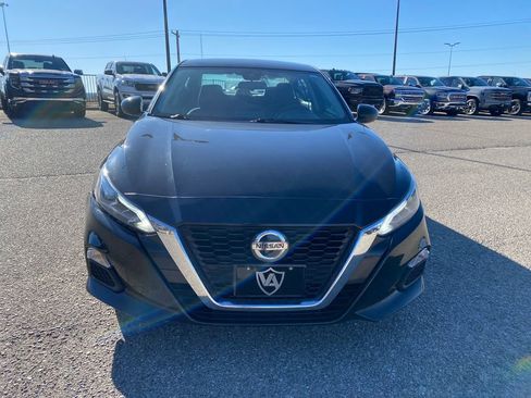 Used 2022 Nissan Altima 2.5 SV image 9