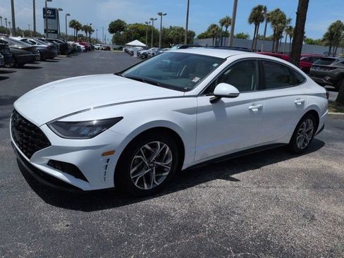 Certified 2023 Hyundai Sonata SEL w/ Cargo Package FWD image 8
