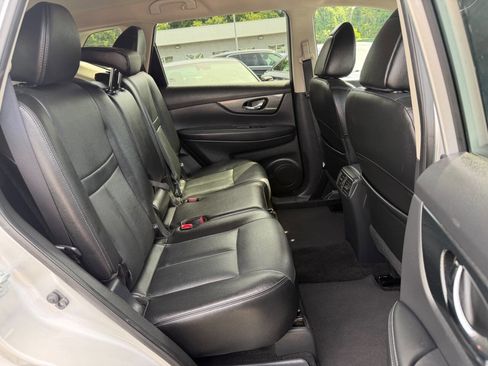 Used 2016 Nissan Rogue SL AWD/4WD image 13
