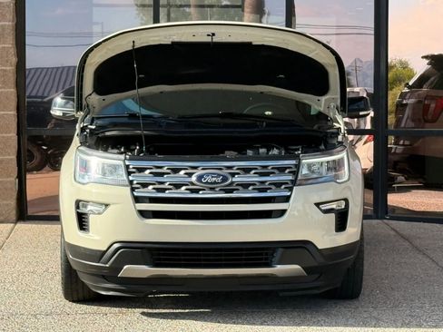 Used 2018 Ford Explorer XLT w/ Equipment Group 201A FWD image 21