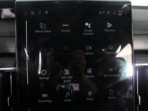 New 2026 GMC Yukon XL Denali w/ Sun & Power Step Package image 5