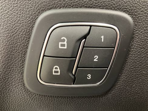 Certified 2021 Ford Escape SEL w/ SEL Stealth AWD Package image 14