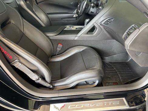 Used 2019 Chevrolet Corvette Stingray Coupe w/ Battery Protection Package image 21