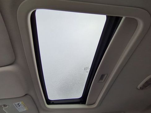 Used 2014 Jeep Compass Latitude image 18