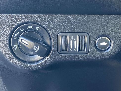 Used 2021 Dodge Challenger SXT w/ Plus Package image 30