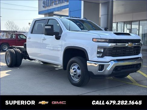 New 2026 Chevrolet Silverado 3500 LT w/ Convenience Package AWD/4WD image 1
