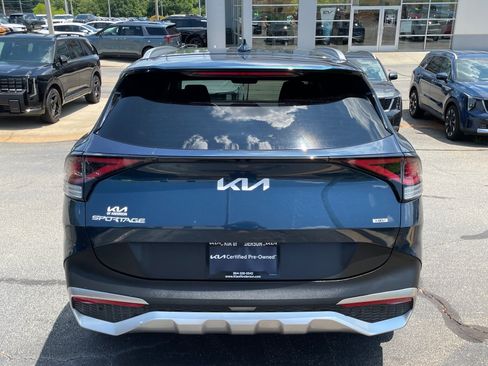 Certified 2023 Kia Sportage EX AWD/4WD image 4