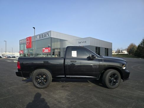 Used 2015 RAM 1500 Express w/ Black Ram 1500 Express Group image 11
