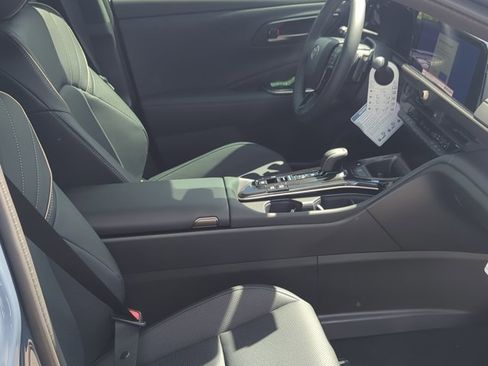 New 2026 Toyota Crown Signia image 5