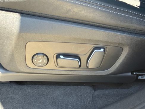 Used 2024 BMW X3 sDrive30i w/ M Sport Package RWD image 25