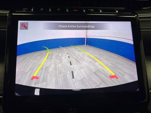 Used 2024 Jeep Grand Cherokee Limited w/ Black Appearance Package image 14