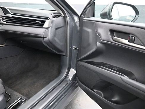 Used 2025 Toyota Camry LE image 24