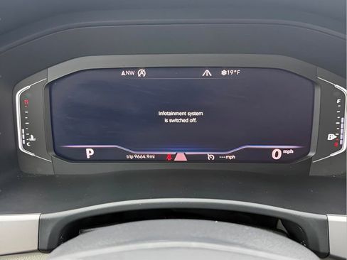 Used 2019 Volkswagen Atlas SEL Premium image 31