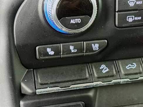 Certified 2021 GMC Sierra 1500 AT4 w/ AT4 Preferred Package image 24