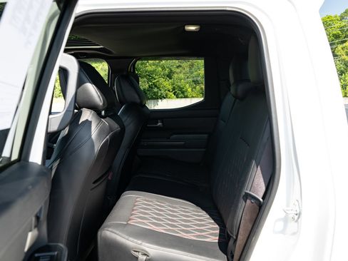 Used 2024 Toyota Tacoma TRD Off-Road w/ TRD Off Road Upgrade Package AWD/4WD image 19