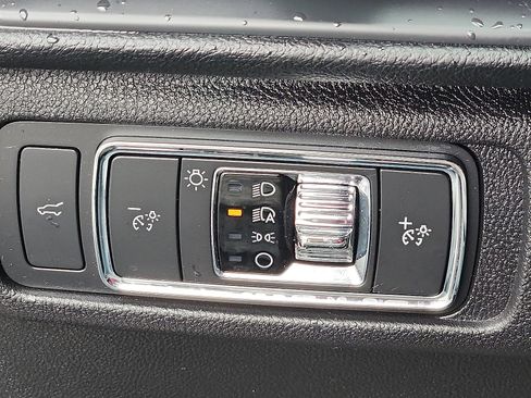 Used 2022 Lincoln Corsair Reserve w/ Elements Package image 25