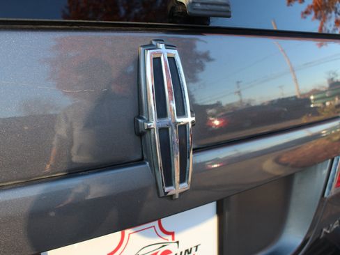 Used 2014 Lincoln Navigator 2WD w/ Equipment Group 101A image 46