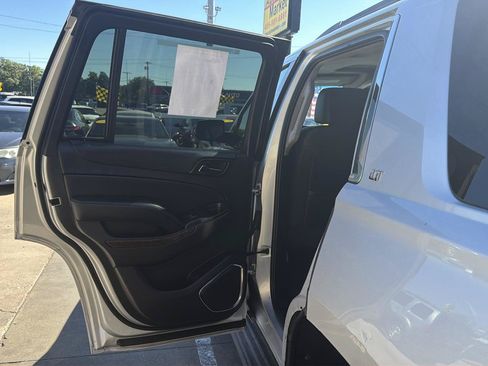 Used 2016 Chevrolet Tahoe LT w/ Luxury Package AWD/4WD image 36