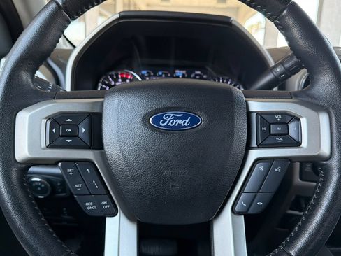 Used 2020 Ford F350 Lariat w/ Lariat Ultimate Package AWD/4WD image 28