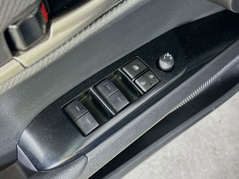 Used 2025 Toyota Camry SE image 20