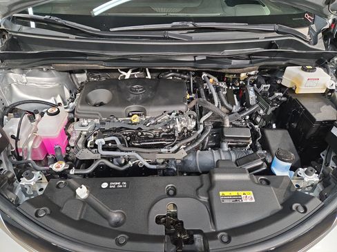 Used 2024 Toyota Sienna Platinum FWD image 19