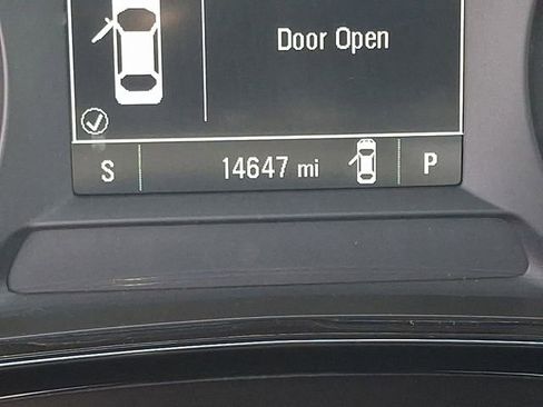 Used 2025 Chevrolet Trax LS image 19