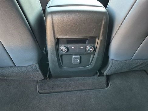 Used 2024 Buick Enclave Essence w/ Sport Touring Edition AWD/4WD image 21