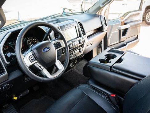Used 2017 Ford F150 Lariat image 18
